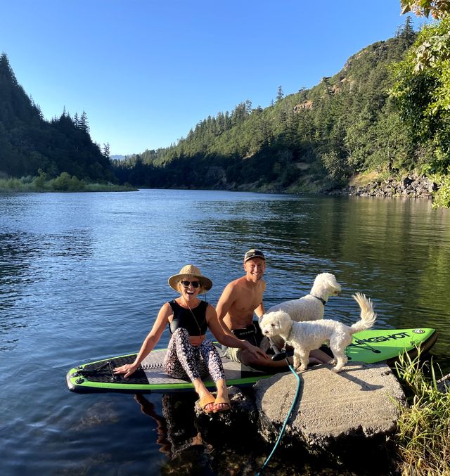 White Salmon River stand up paddle boarding